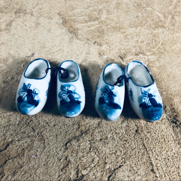 Vintage Clogs Dutch Holland Blue White Miniature Ceramic Windmill Shoes - Picture 7 of 9